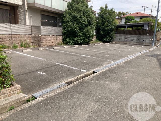 16/28 駐車場