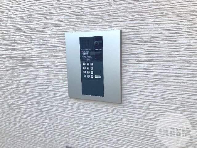 21/26 エントランス