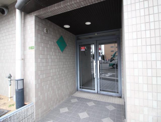 18/30 エントランス