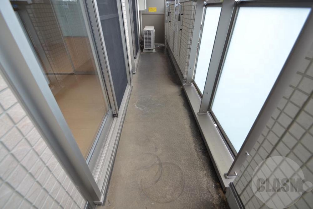 13/30 バルコニー