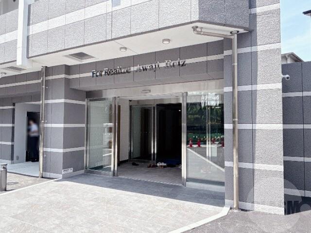 22/28 エントランス