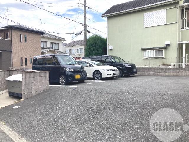 22/30 駐車場