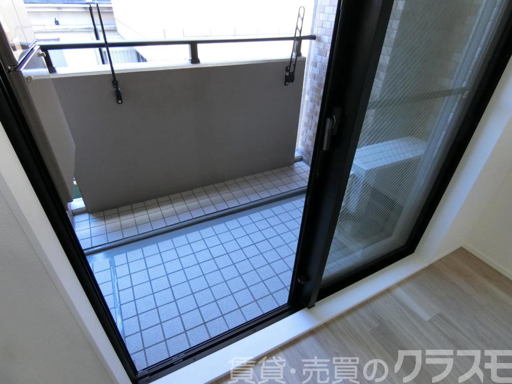 23/30 バルコニー