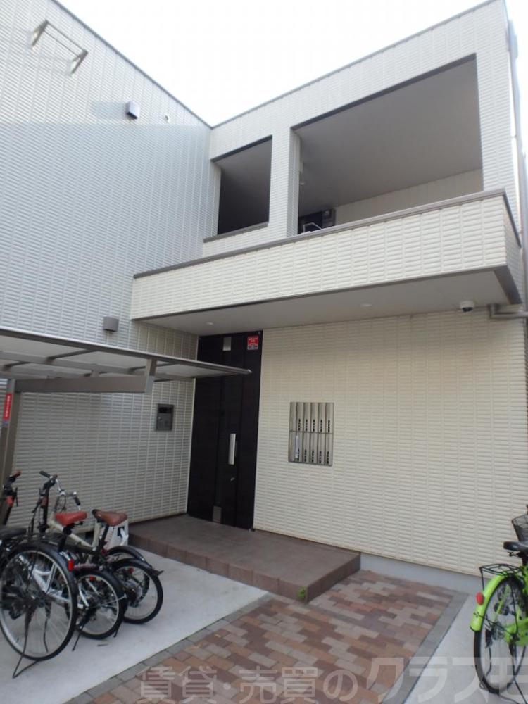 13/23 エントランス