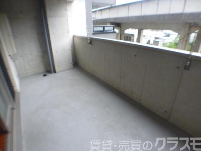 25/30 バルコニー