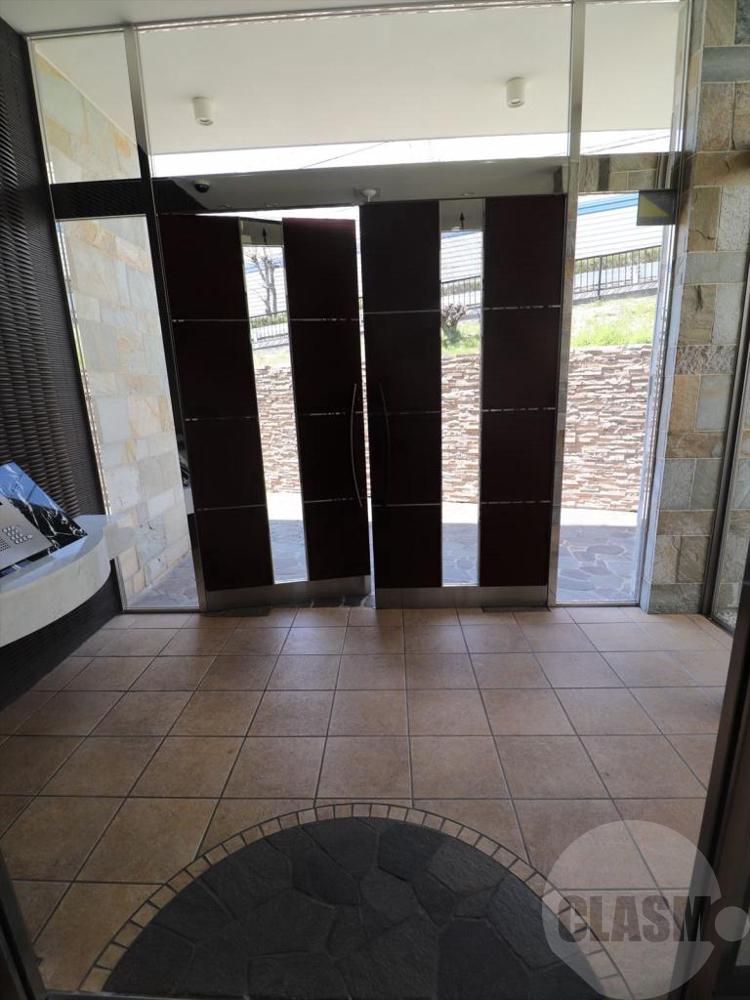 22/30 エントランス