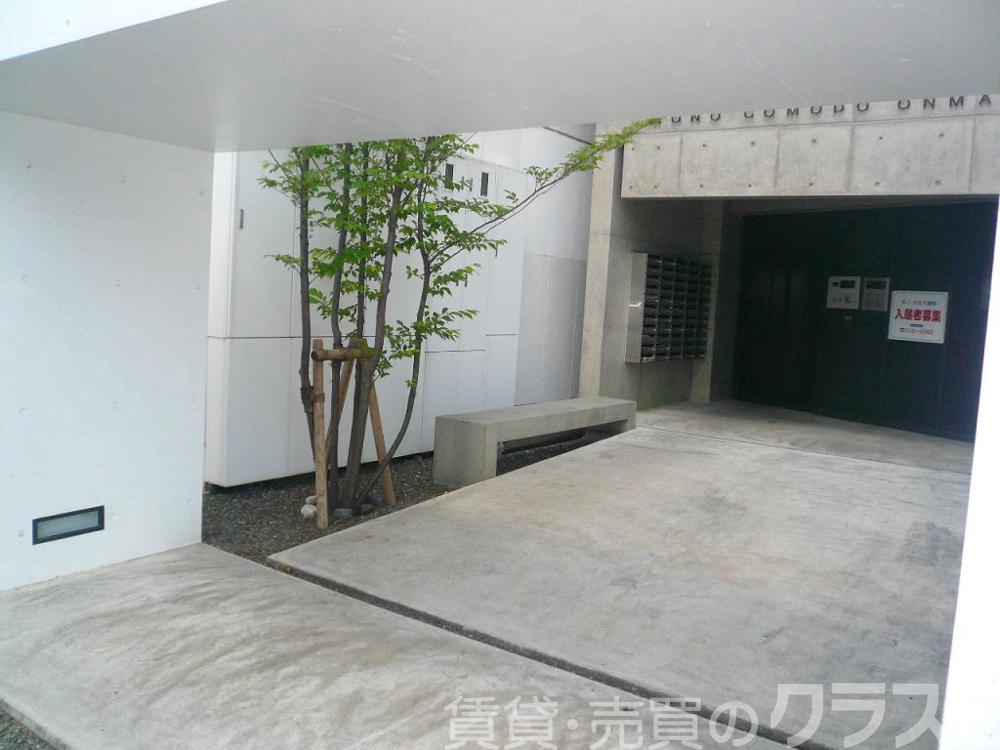 29/30 エントランス