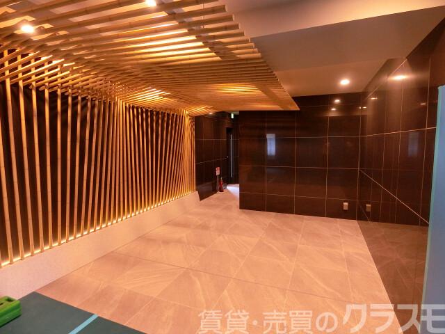 2/4 エントランス