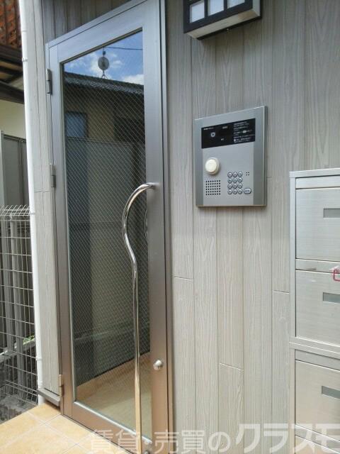 30/30 エントランス