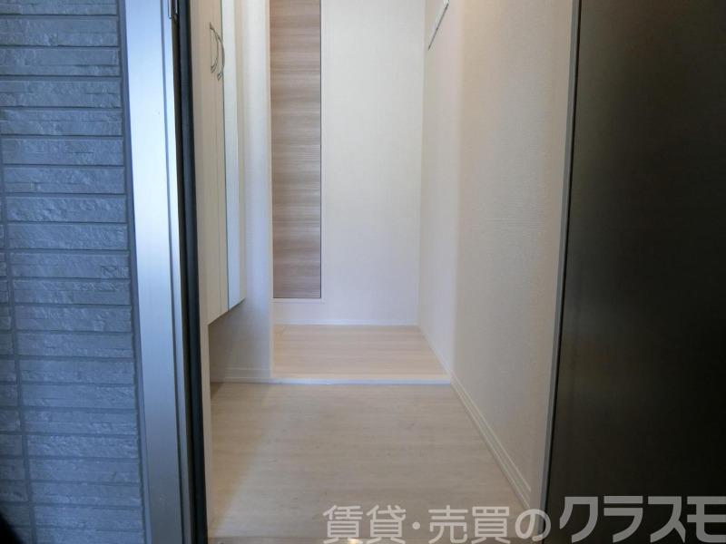 16/30 玄関