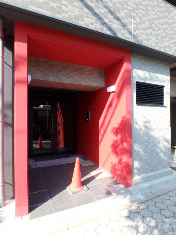 25/30 エントランス