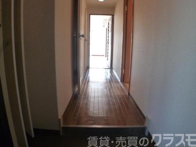 16/30 玄関