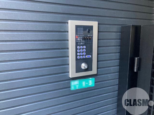 21/26 エントランス