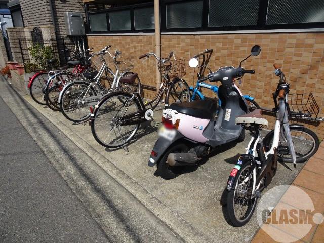 20/30 エントランス