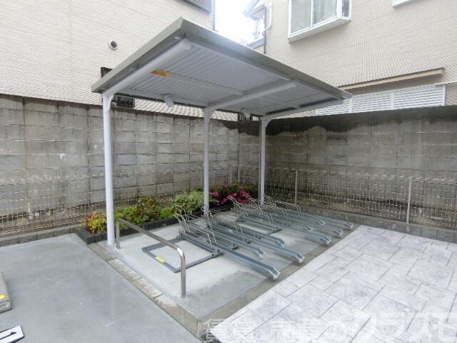 28/30 駐車場