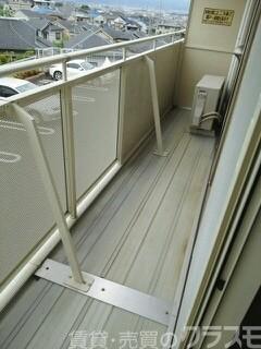 19/25 バルコニー