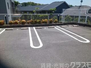 23/25 エントランス