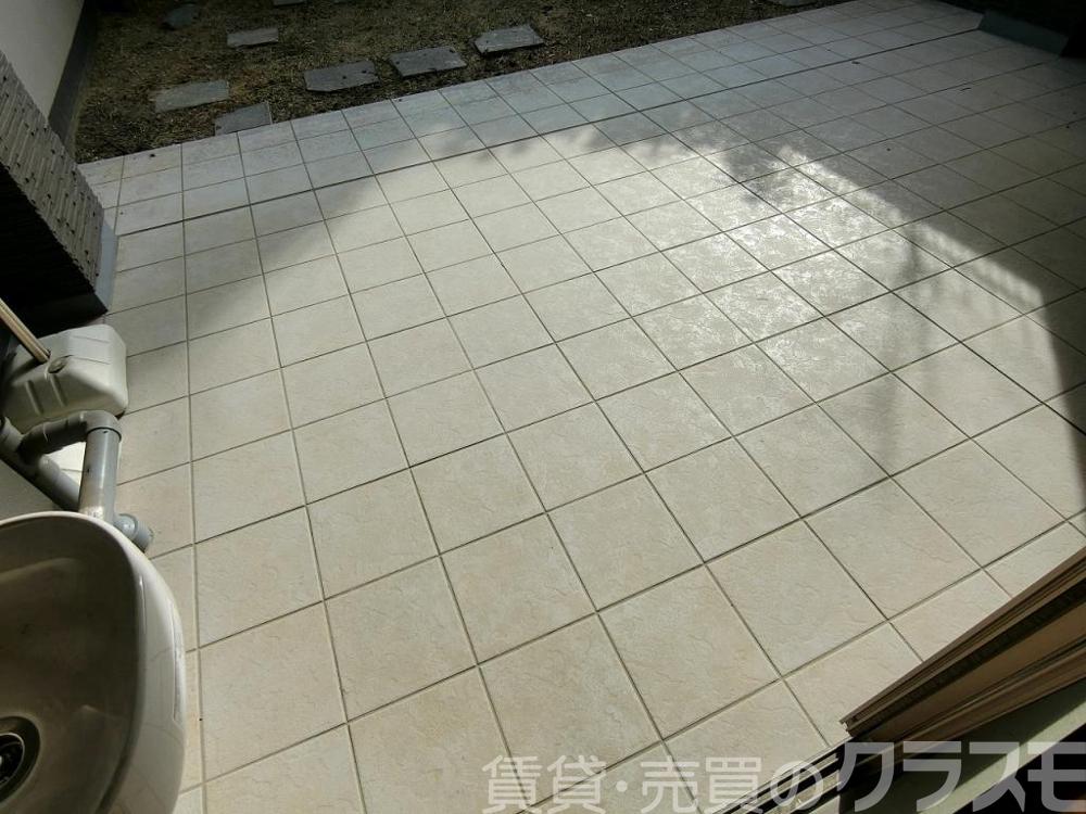 25/30 バルコニー