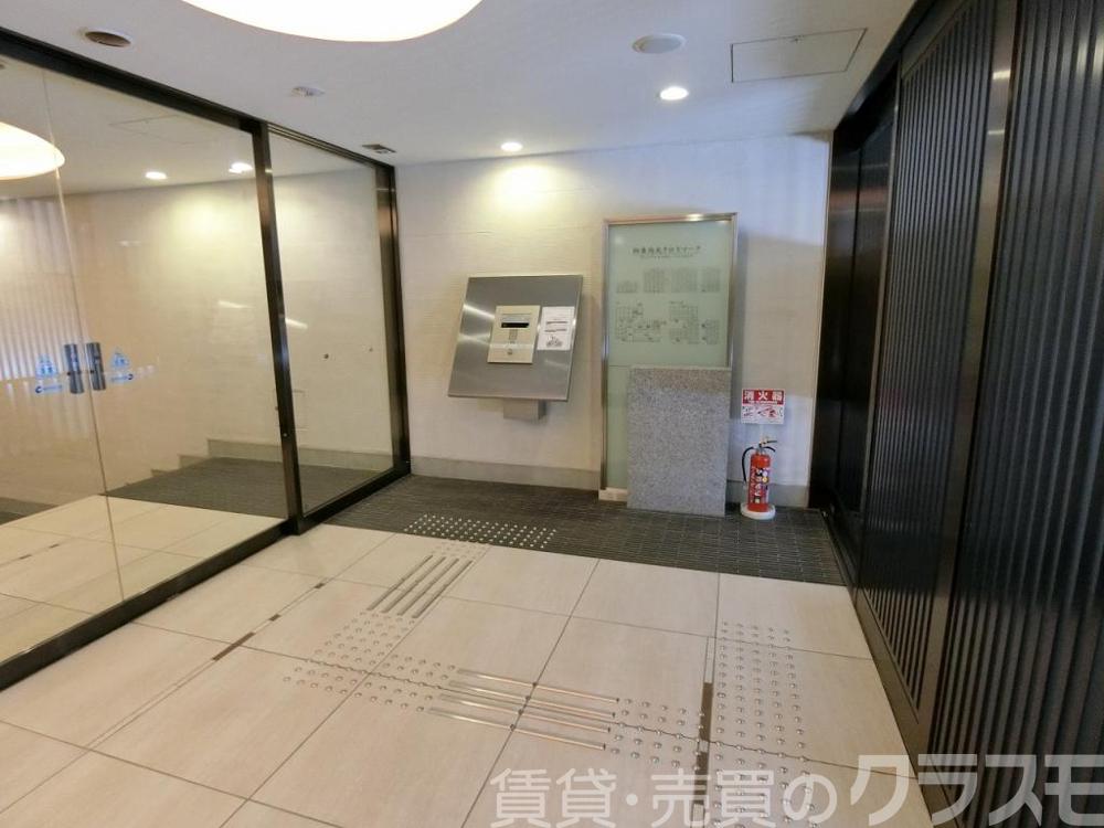 29/30 エントランス