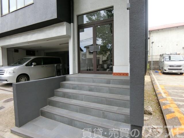 29/30 エントランス