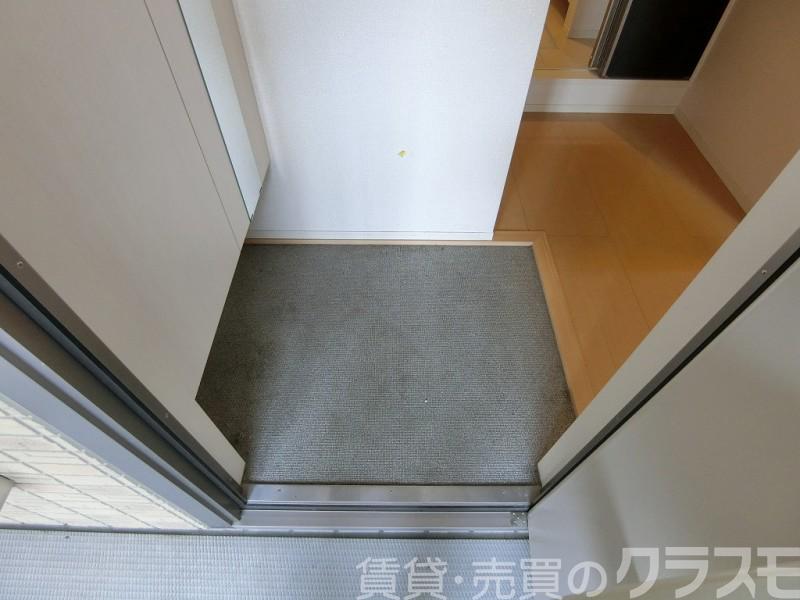 17/30 玄関