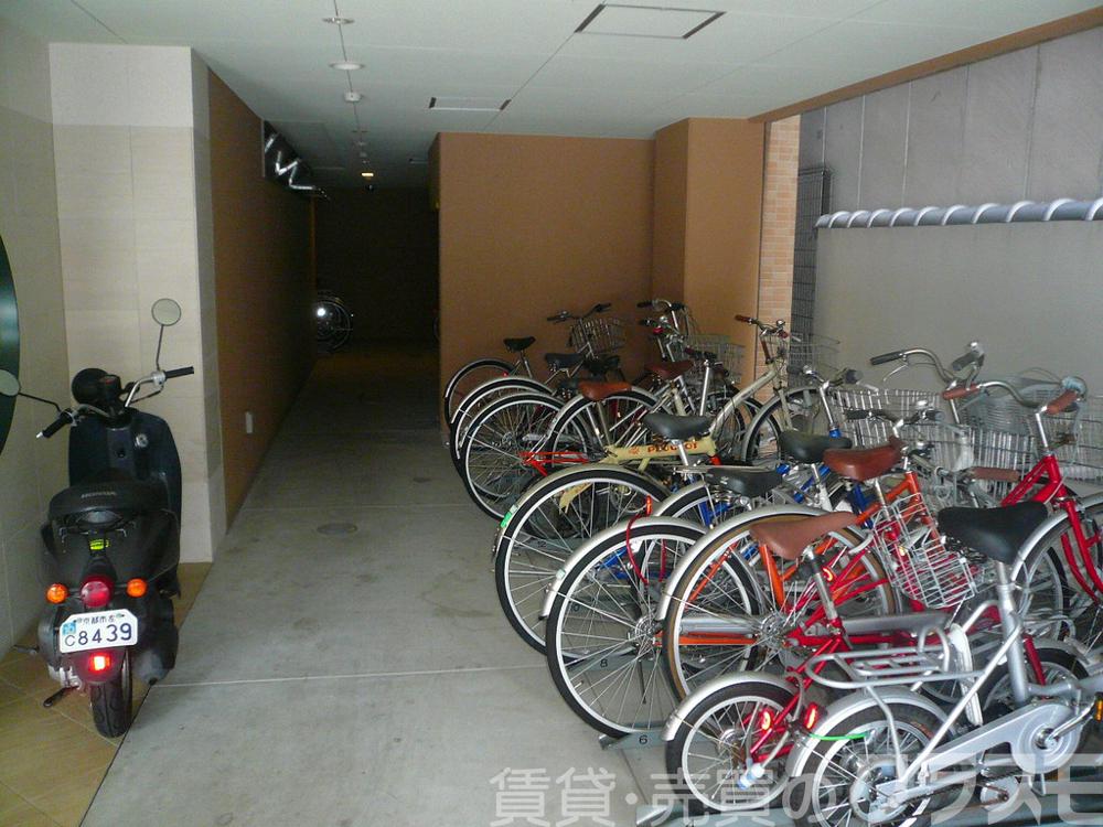 30/30 駐車場