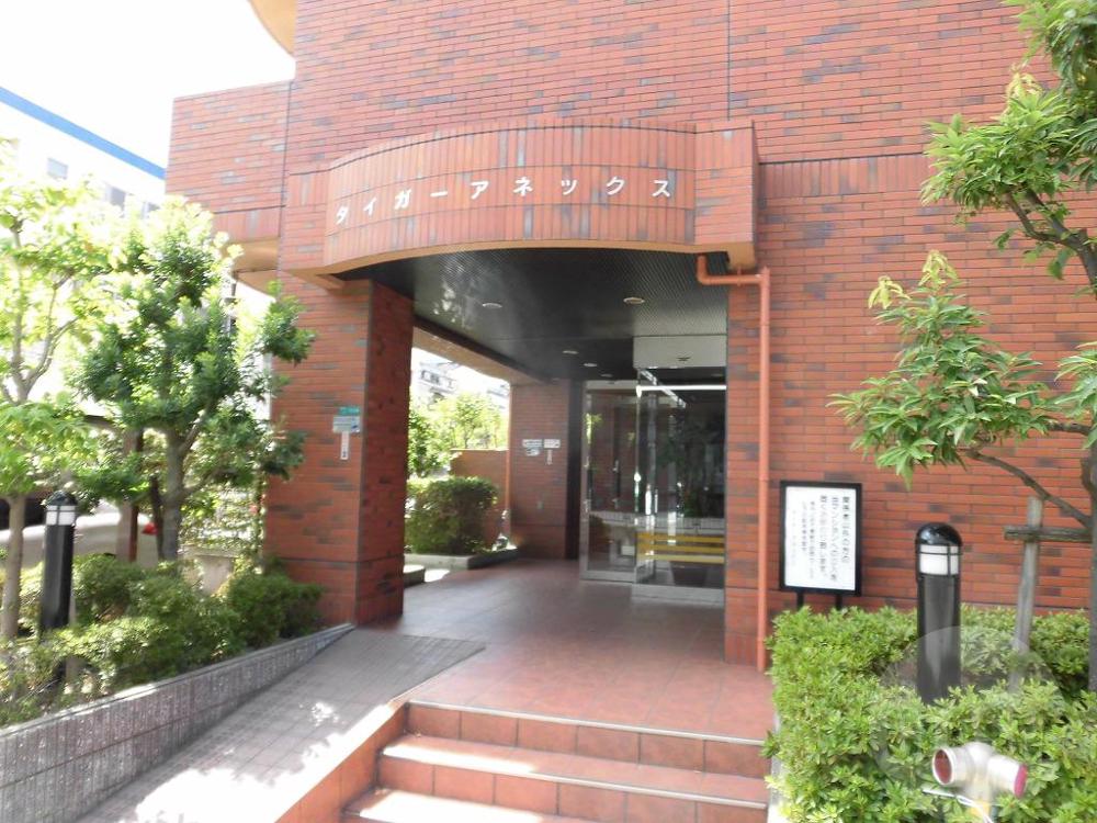 2/4 エントランス