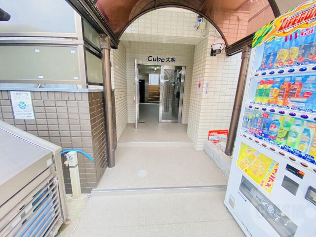 17/26 エントランス