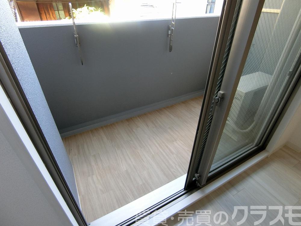 23/30 バルコニー