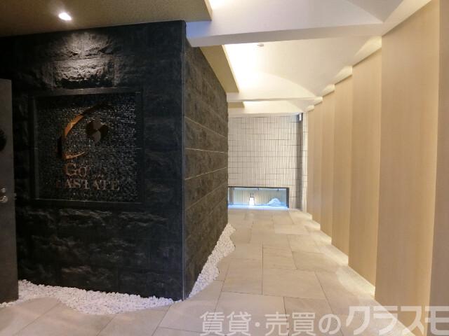 28/30 エントランス