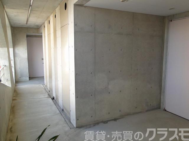 30/30 エントランス