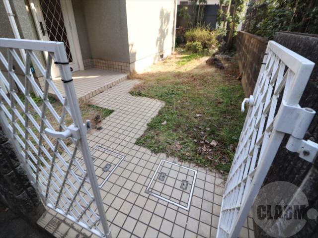 17/25 エントランス