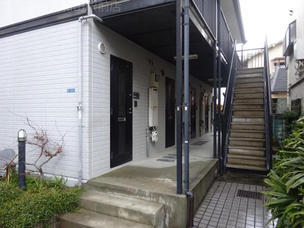 3/8 エントランス