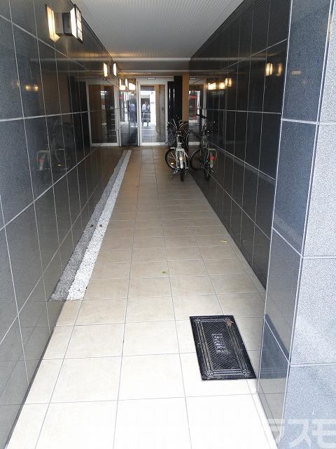 29/30 エントランス