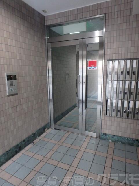 19/26 エントランス