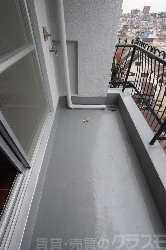 13/18 バルコニー