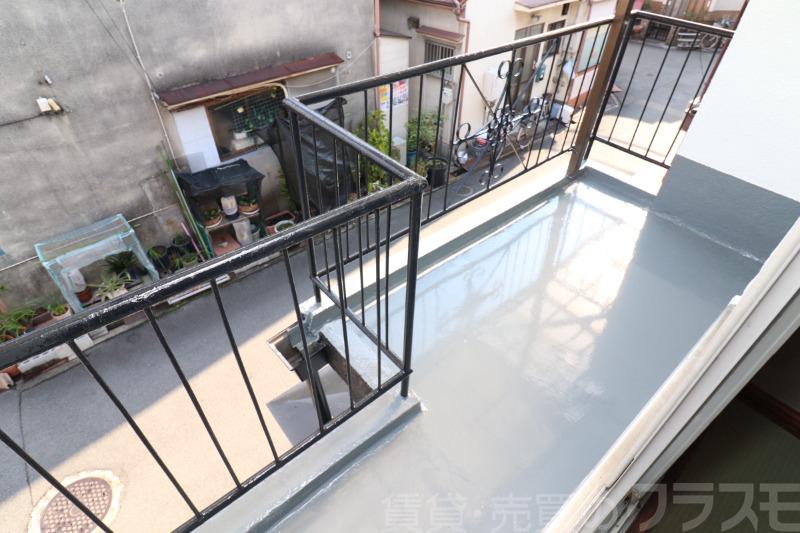 13/19 バルコニー