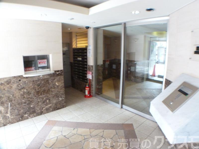 2/4 エントランス