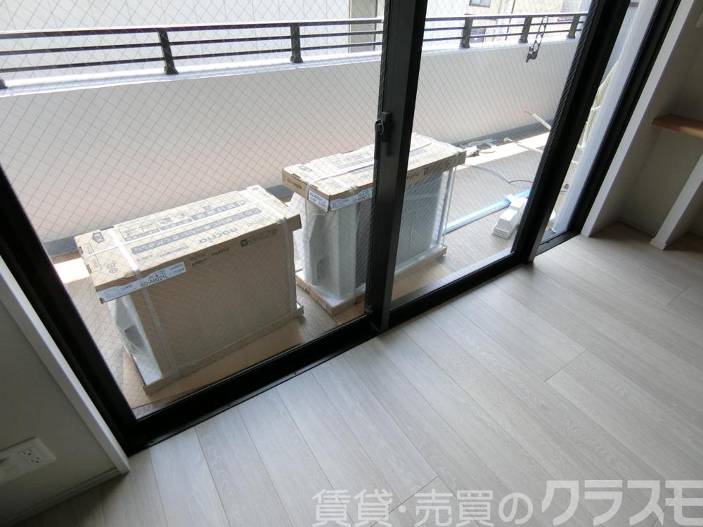 23/30 バルコニー