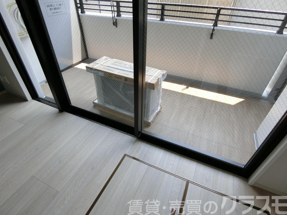 23/30 バルコニー