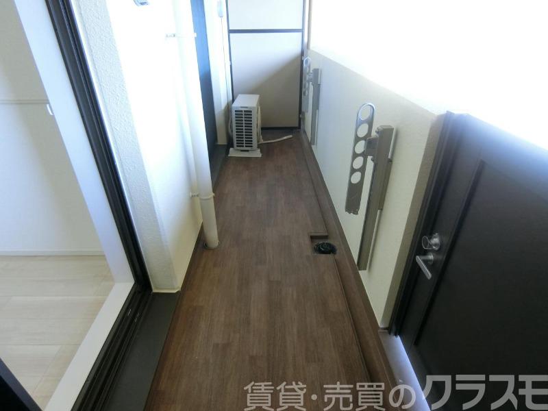 23/30 バルコニー