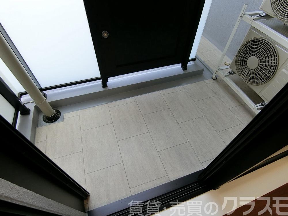 27/30 バルコニー