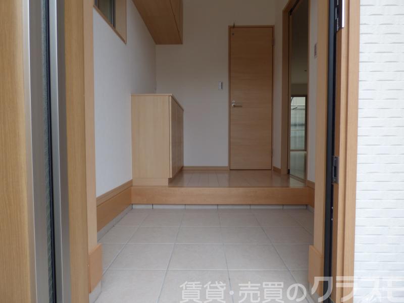 16/30 玄関