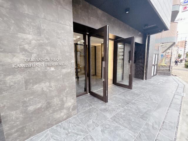 21/28 エントランス