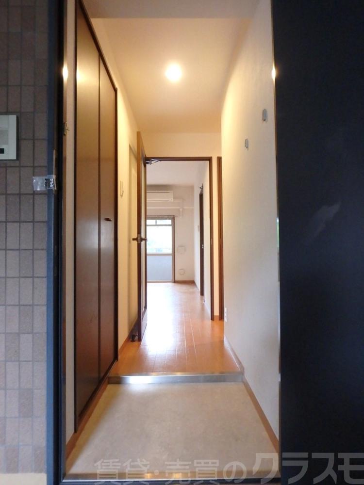13/30 玄関