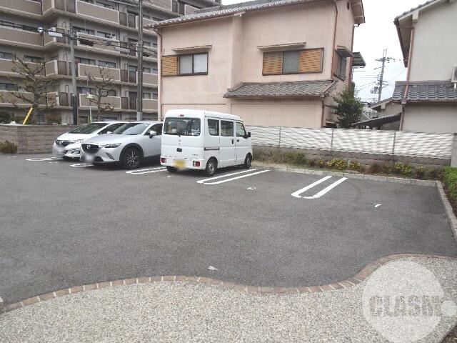 20/30 駐車場