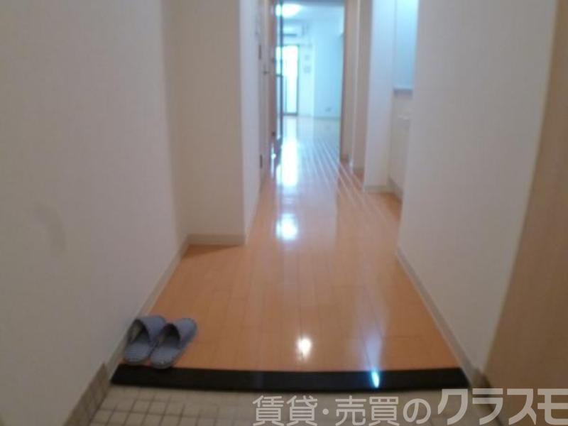 16/30 玄関