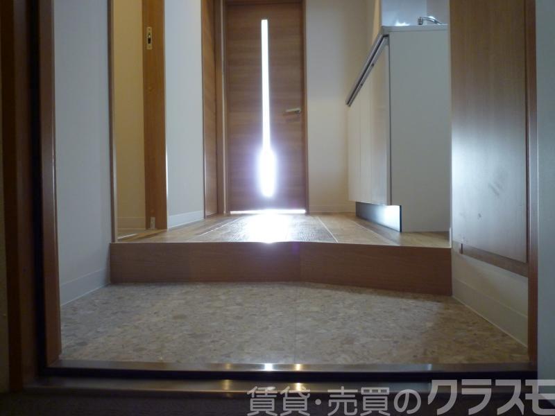 18/30 玄関