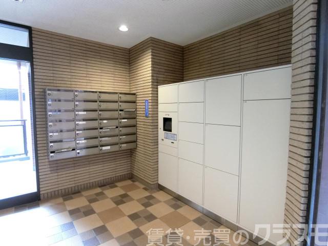 28/30 エントランス