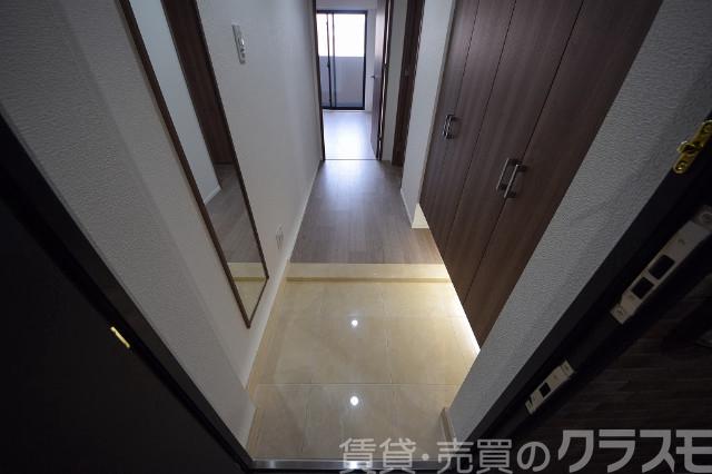 16/30 玄関